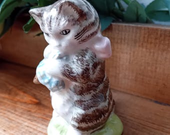   ロイヤルアルバート　Tom Kitten Tom Kitten – Royal Albert – Beatrix Potter Figurine – Seaway