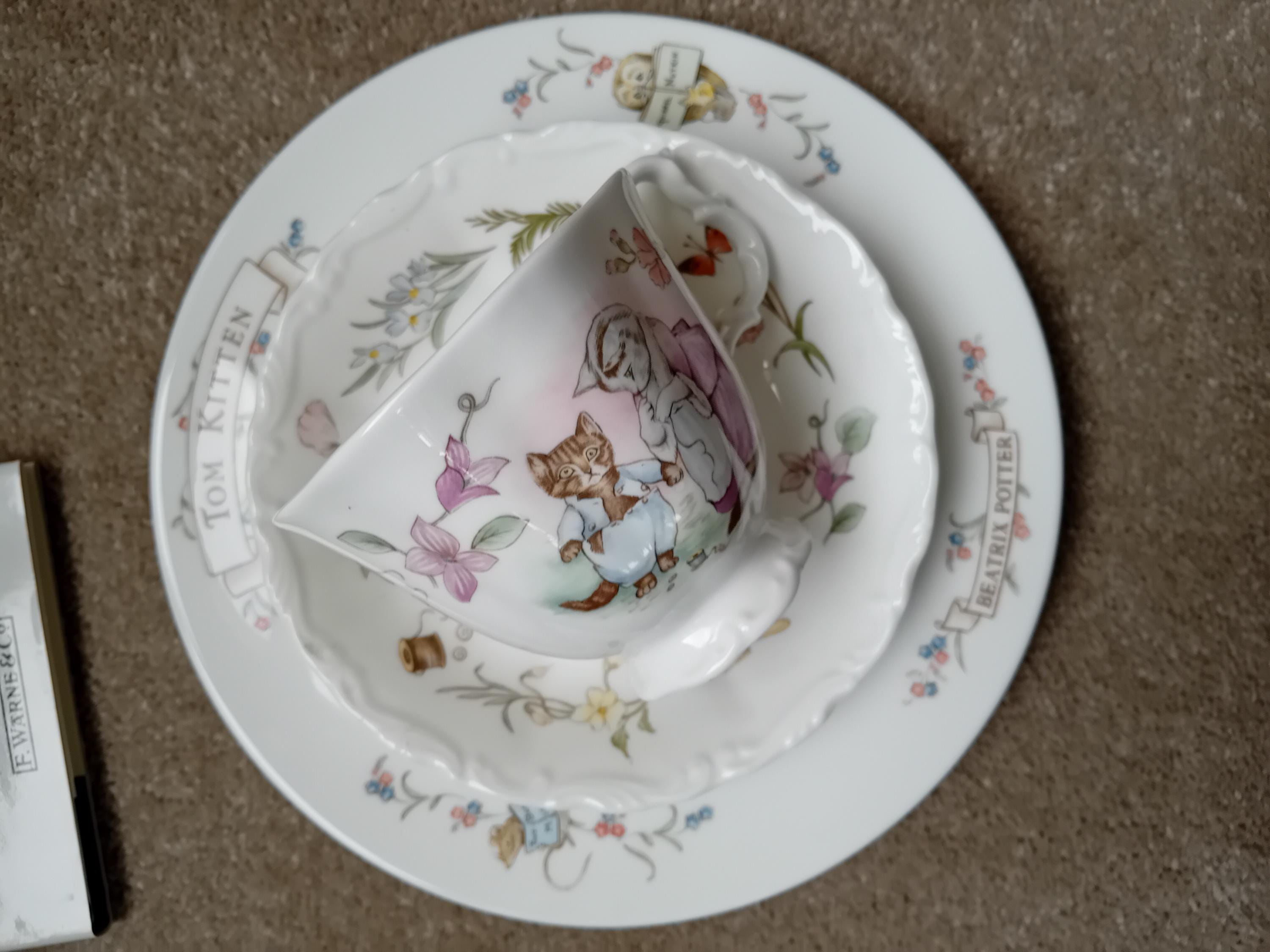   ロイヤルアルバート　Tom Kitten Royal Albert Beatrix Potter - Tom Kitten Teaset + Free Gift