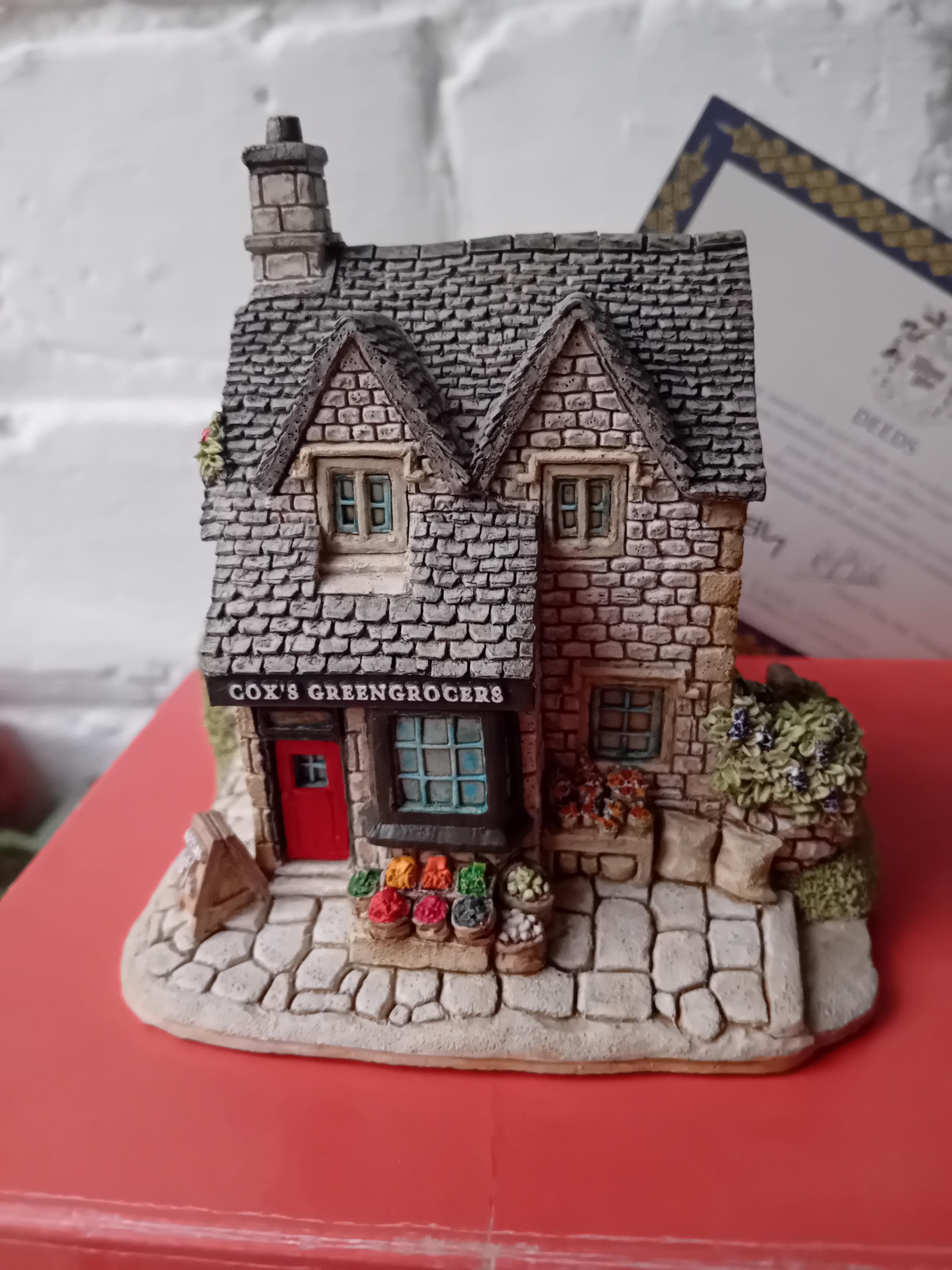 Lilliput Lane Collectable Cottage- Boxed, as New- Village Shops