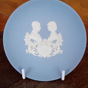 1984 Wedgwood Plate - Etsy