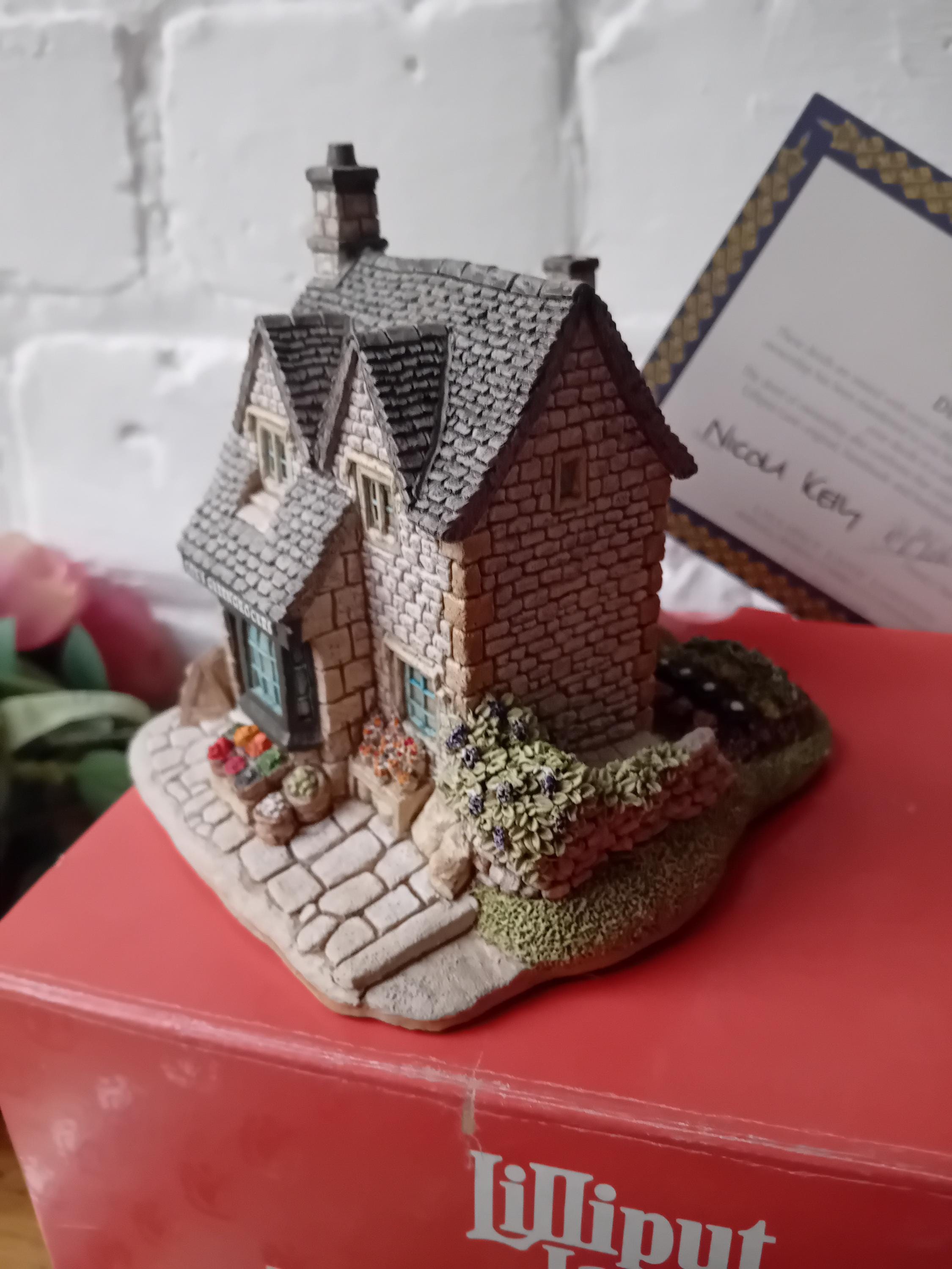 Lilliput Lane Collectable Cottage- Boxed, as New- Village Shops