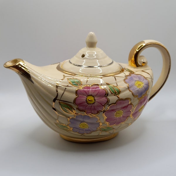 Vintage Arthur Wood Teapot.