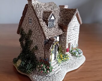 Lilliput Lane Collectable Cottage- Boxed. Pear Tree House. - Etsy