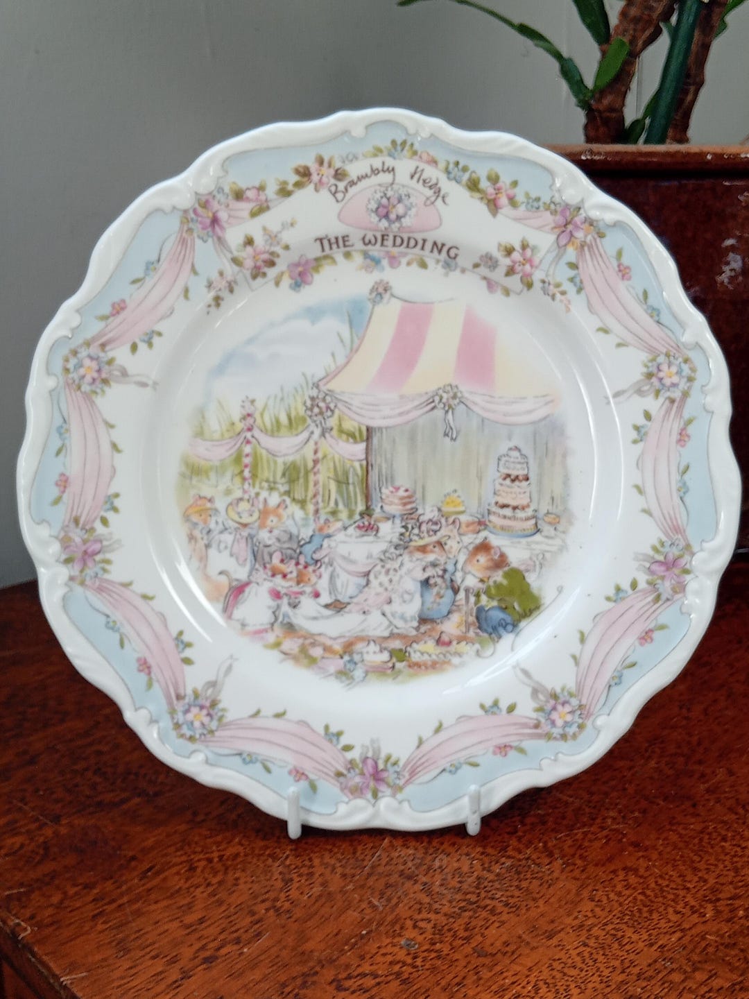 ロイヤルドルトン　Brambley Hedge THE WEDDING ２点 Vintage Brambly Hedge Collectors Plate.- the Wedding- Royal