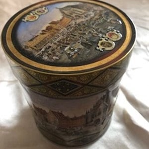 Pretty cake or metal storage box Decor: Nuremberg in Germany