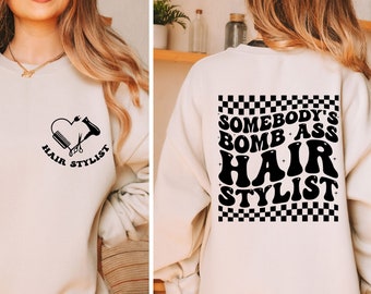 El estilista de pelo Bomb Ass de alguien SVG & PNG / Alguien, Estilista de pelo, Ondulado, Tendencias / Sublimación, Archivo cortado / Descarga digital