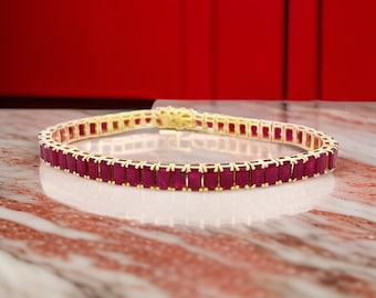 925 zilveren Lab Ruby Baguette tennisarmband: 14k vergulde
