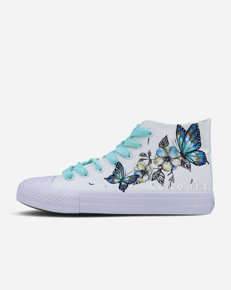 Black Pink Butterfly Print Canvas Shoes