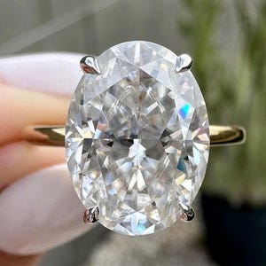 5CT Oval Cut Lab Grown F Colour VVS2 IGI Certification Diamond Ring, 14KT Solid Gold Anniversary Ring Bridal Wedding Ring, Hidden Halo Set