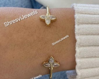 Bezel Set Party Wear Bangle, 1.50 Ct Lab Grown Diamond Cuff Style Bangle, E colour VVS2 Diamond, 14k Yellow Gold Bangle, Floral Bangle, Gift