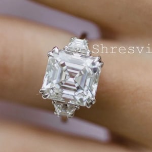 4 CT Asscher Cut Trilogy Diamond Moissanite Engagement Ring 18K White Solid Gold Moissanite Asscher Cut with Trapezoid Baguette Wedding Ring