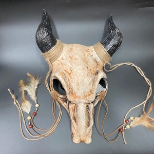 Máscara de cráneo de toro con cuernos / Color hueso / Tocado Wendigo Shaman Southwestern Witch Doctor Halloween