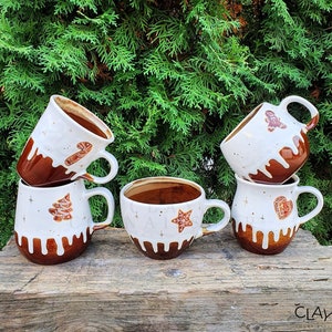 Gingerbread Cookies Ceramic Mugs With Oak Wood Coasters • Handmade Pottery Cups • Stoneware Mug Set • Xmas Coffee Mug • Christmas Gift Ideas