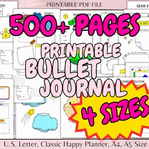 Puede incluir: Un collage de páginas de bullet journal imprimibles con una pancarta rosa y amarilla que dice "500+ PÁGINAS JOURNAL DE PUNTOS IMPRIMIBLE 4 TAMAÑOS". Las páginas presentan varios diseños, incluyendo un seguimiento del cuidado de la piel, un seguimiento de los ahorros, una página de ideas de volcado de cerebro y una página de reflexión de diciembre. El texto "U.S. Letter, Classic Happy Planner, A4, A5 Size" está en la parte inferior de la imagen.