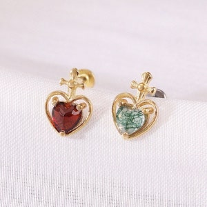 14K Solid Gold Heart Moss Agate Earring, Heart Garnet Helix Stud, Gold Theadless Stud, Flat Back Earring, Conch Earring, Tragus Jewelry