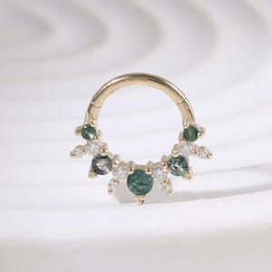 Ágata musgo espigada de ouro maciço 14K com clicker de moissanita, brinco de anel de hélice de concha de diamante, piercing de argola de nariz de segmento Rook Daith