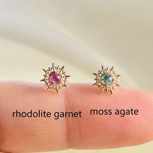 14k Solid Gold Moss Agate Sun Threadless Stud Earring Rhodolite Garnet Cartilage Stud Earring Conch Earring Moss Agate Helix Tragus Stud