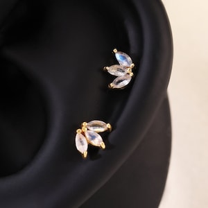 14K Solid Gold Labradorite Marquise Fan Earring, Labradorite Cartilage Stud, Flower Stud, Helix Earring, Flat Back Earring, Threadless Stud