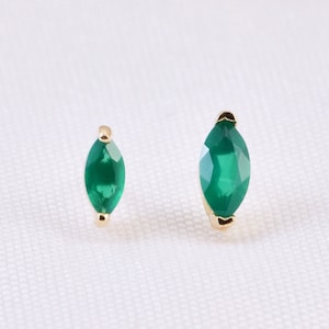 Tiny Marquise Chrysoprase Earring Natural Gemstone Threadless Ends.Chalcedony.Green Stone.14k Solid Gold.Cartilage Earring Flat Back Earring