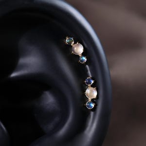 14K Solid Gold Mondstein Helix Ohr Kletterer Ohrstecker, Mondstein Cluster Knorpel Threadless End Ohrring, Conch Tragus Labret Push Back Piercing