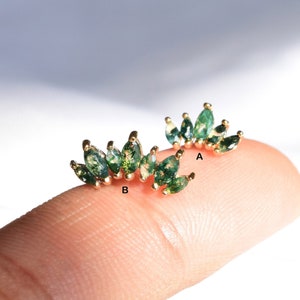 Pendiente de ágata musgosa de oro de 14 quilates, sin rosca, con pasador a presión, delicado pendiente en forma de abanico, cartílago, hélice, piedra natural, parte trasera plana, 20 g, regalo para ella