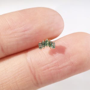 14K Solid Gold Baguette Moss Agate Flat Back, Gemstone Cluster Helix Conch Threadless Pin Piercing, 14K Cartilage Earlobe Tragus Labret Stud