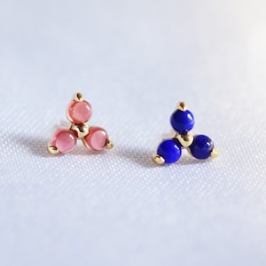 14K Solid Gold Triple Garnet Earring, Lapis Lazuli Flower Threadless Push Pin Piercing, Three Stone Cartilage Helix Labret Flat Back Earring