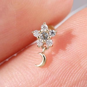 Topaze bleue suisse en forme de lune et d'étoile en or massif 14 carats, clou de tragus pour cartilage céleste en moissanite, piercing sans filetage hélicoïdal