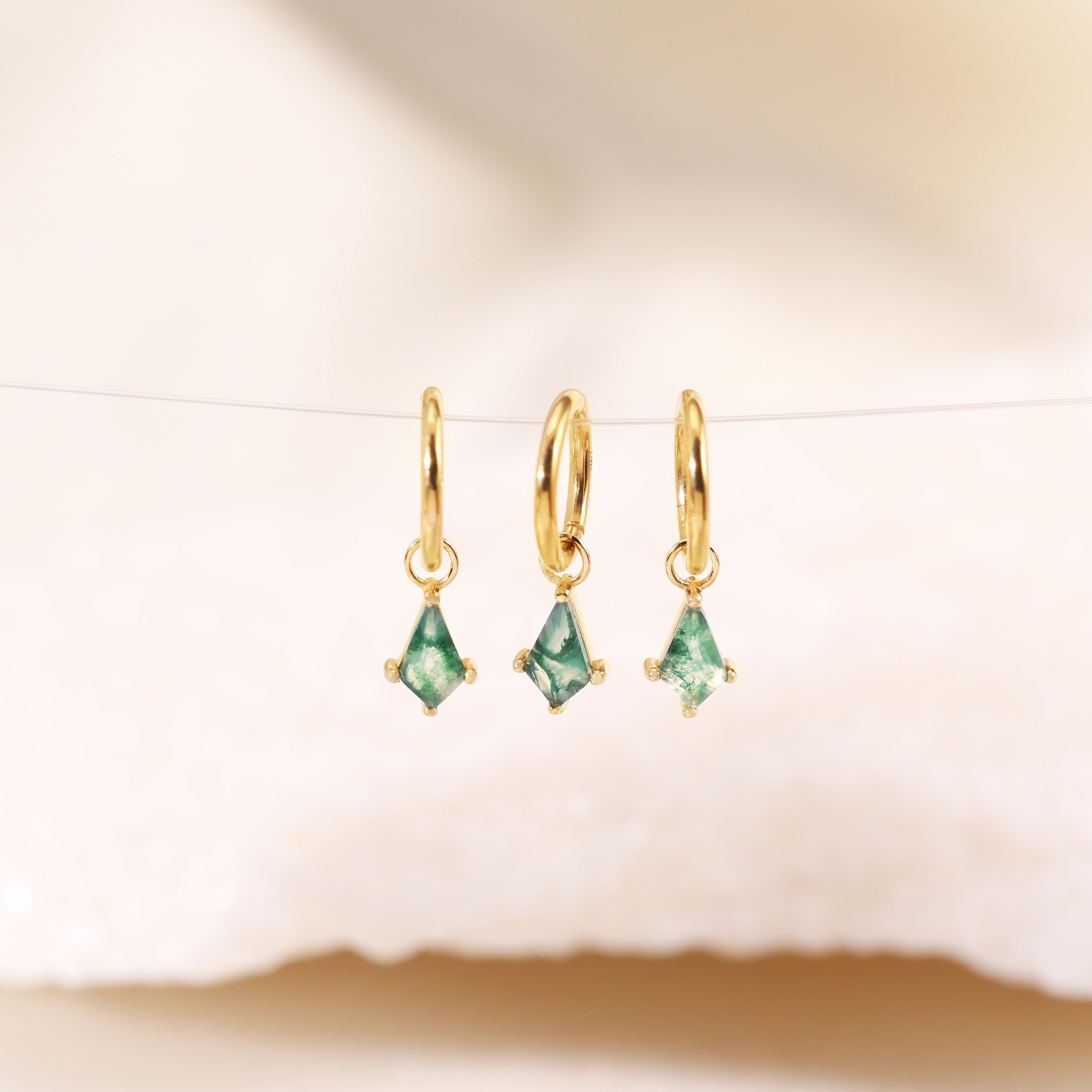 独特な 【送料無料】 Shape Fan Gold Solid 14K Moss Charm Gemstone Charm, Agate アクセサリー