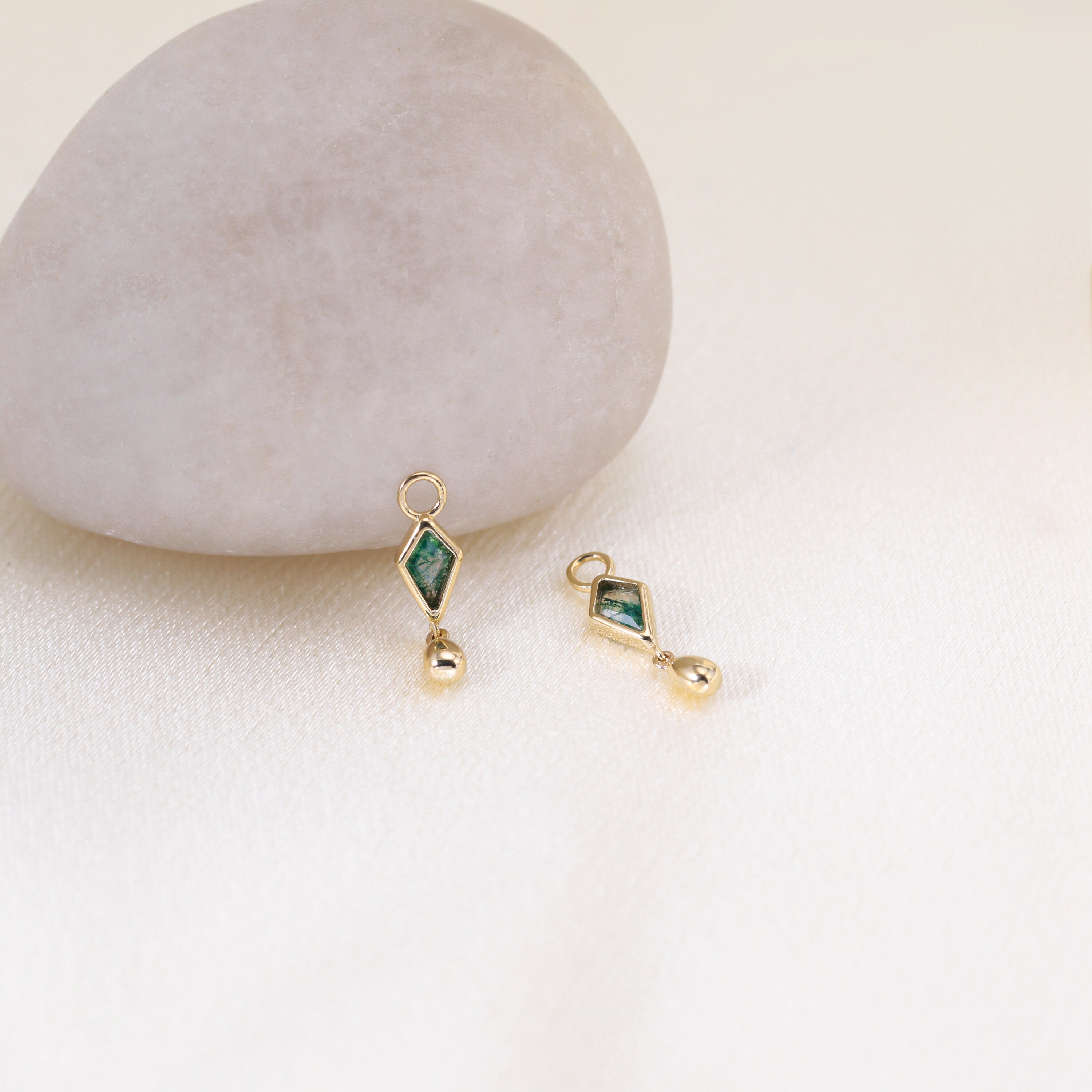 【片方】agete♡gold charm✩.*˚ Gorgeous Little 18k Gold Acoustic Guitar Charm – GSL
