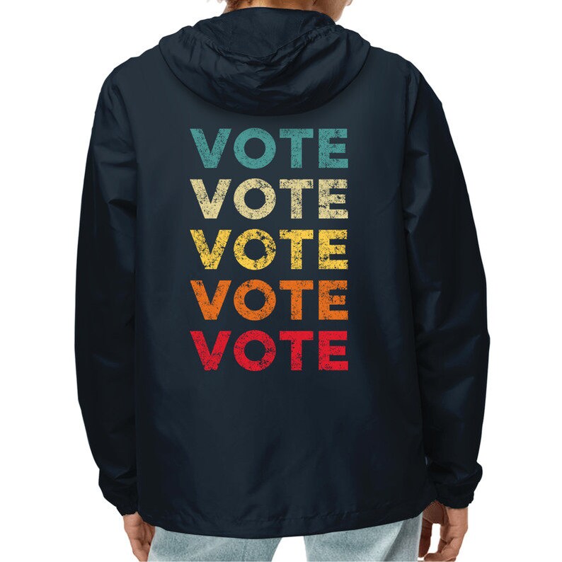 Pace e voto: giacca a vento colorata VOTE con segno di pace immagine 8