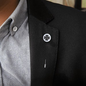 Spilla con logo personalizzato per eventi aziendali, famiglia, arma, da uomo, da donna, in acciaio inossidabile, iniziali, lettere, gioielli personalizzati