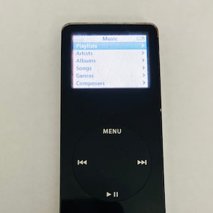 1 & 2 GBs 1st Gen Apple Ipod Nano Black image 1