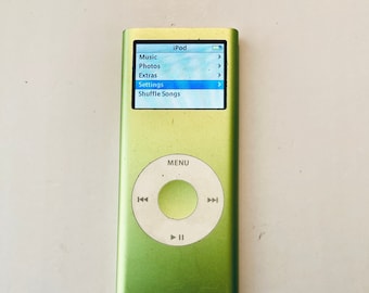 4GB 2nd Gen Apple Ipod Green RARE!