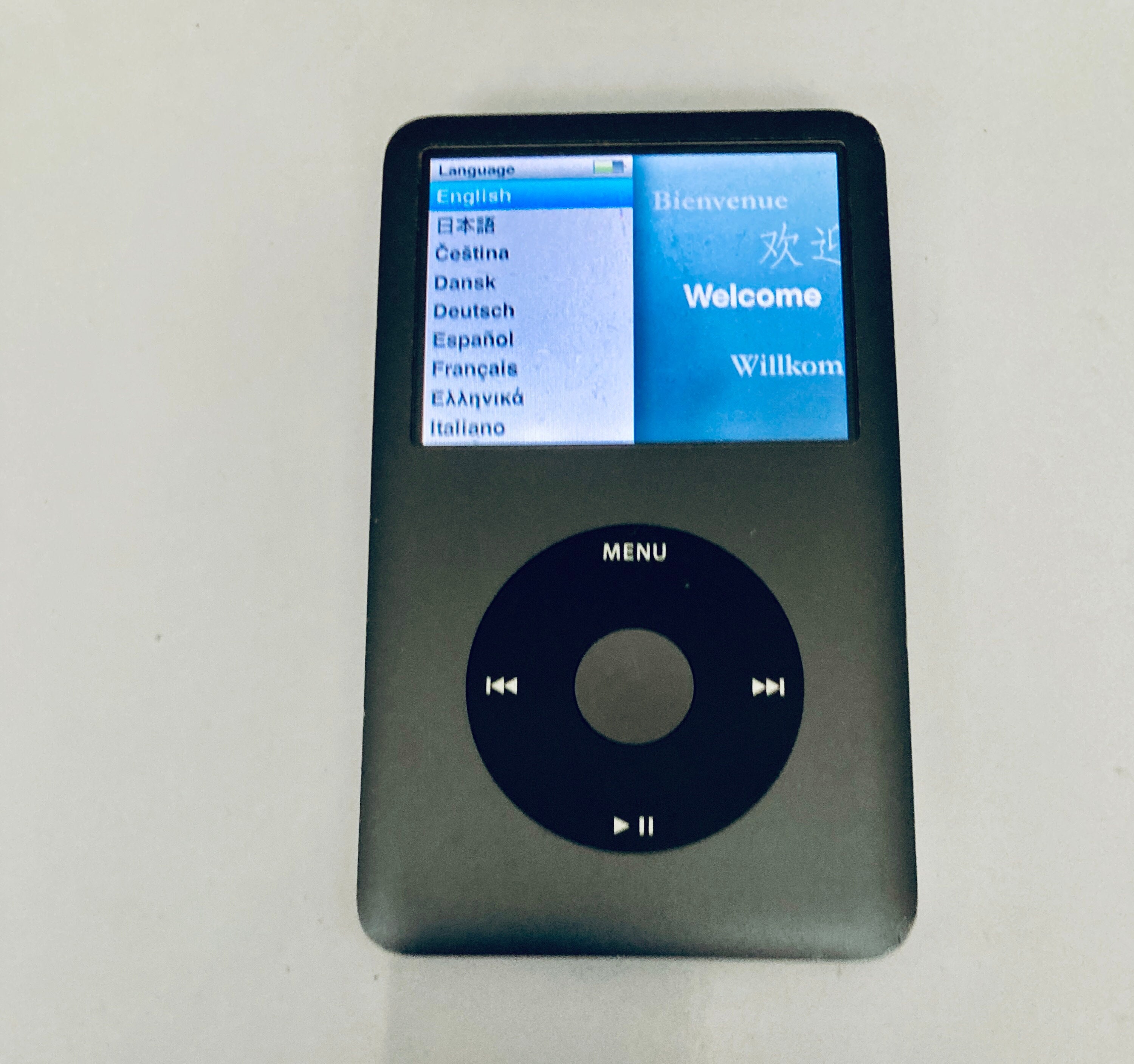 iPod Classic 160GB ブラック A1238 ポータブルプレーヤー Apple iPod classic 160GB A1238 iPod
