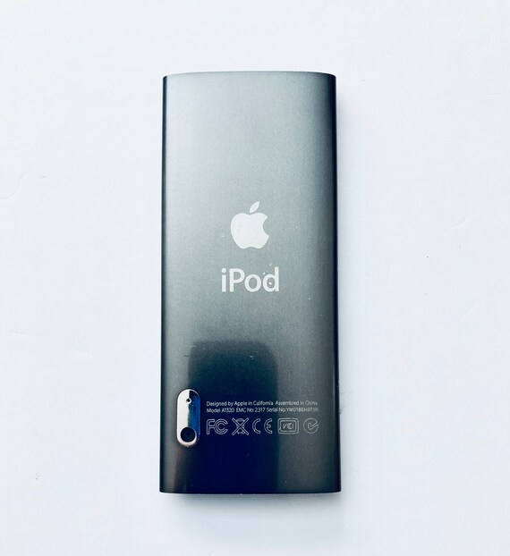 16GB 5th Gen Apple Ipod Nano Silver