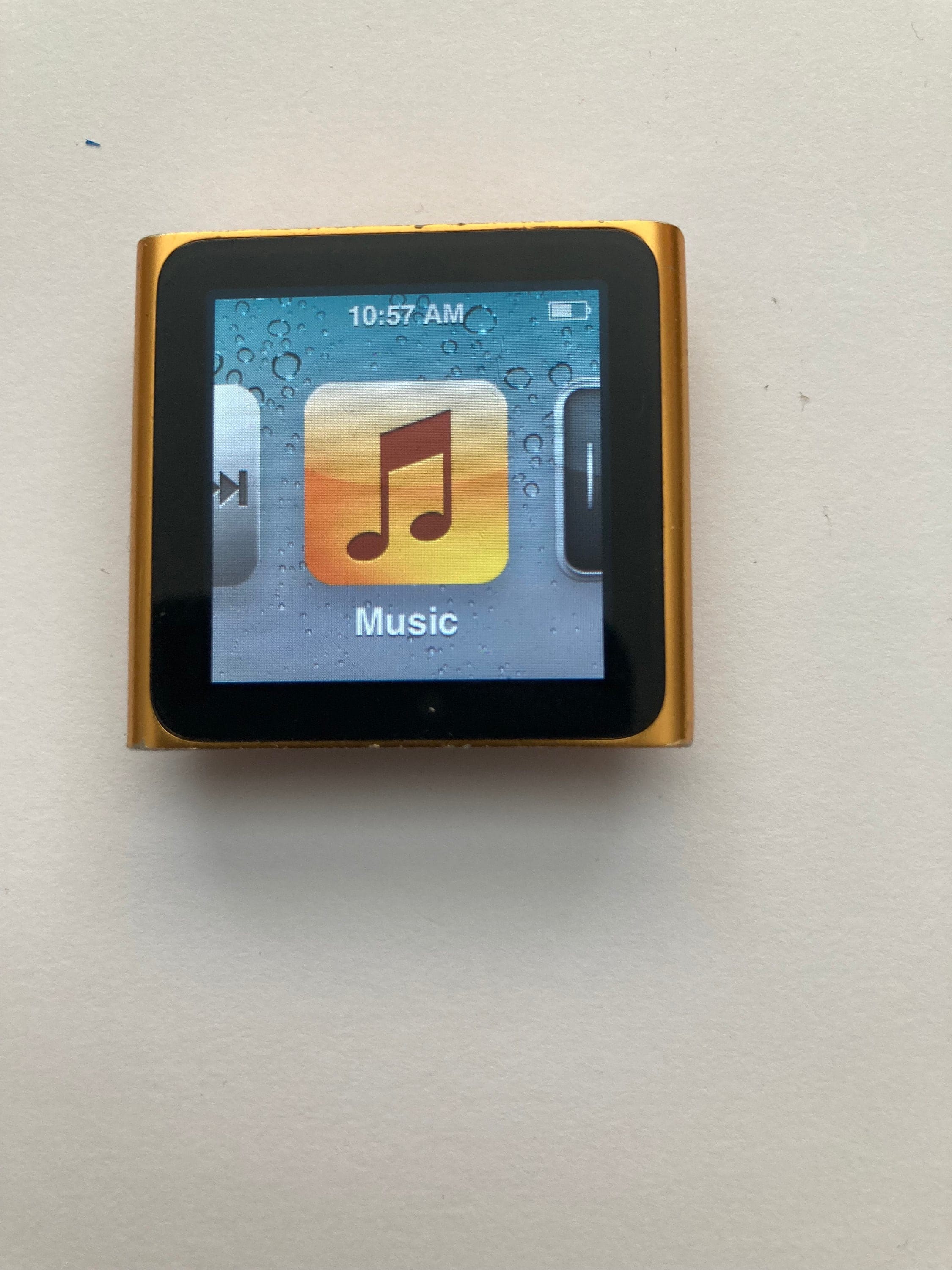 8GB 6th Gen. Apple Ipod Nano Orange/gold 