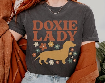 Lustiges Dackel Shirt für Frauen, Doxie Lady Comfort Colors T-Shirt, Dackel Hund Distressed Graphic Tee, Groovy Boho Style Dog Mom Top