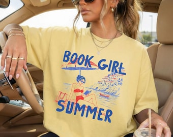 Boek meisje zomer, shirt boekenliefhebber Amalfikust, comfortabele kleuren leesgrage shirt, cadeau boekenliefhebber, T-shirt lezen zomerstrand, hete meisjes lezen