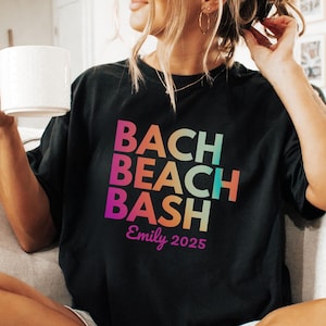 Spersonalizowana koszulka na wieczór panieński na plaży, spersonalizowana koszulka na wieczór panieński, koszulka Comfort Colors Beach Bach Club, prezent dla druhny, Tropical Bach