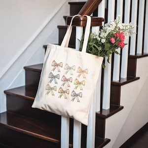 Floral Patterned Bows Tote Bag Makes the Perfect Coquette Aesthetic Gift; Soft Pink Coquette Tote with a Vintage Preppy Design; Sturdy Tote