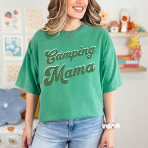 Camisa de camping personalizada para vacaciones familiares al aire libre; Camisa Comfort Colors para amantes del campamento; Camiseta de camping familiar perfecta para campamento de verano