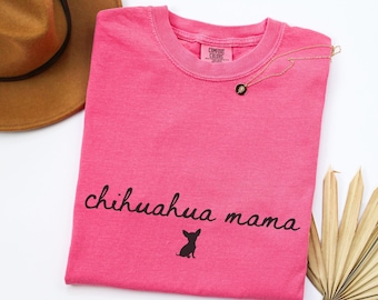 Chemise couleurs confort maman chihuahua, t-shirt graphique maman chien, cadeau petit chien pour amoureux de la nature, t-shirt parent animal de compagnie maman chi, haut graphique chien mignon