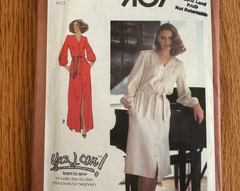 Simplicity 9107 Women’s Dress Size 14