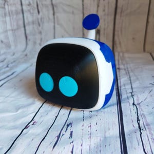 Astro Bot-kontrollstativ – PlayStation-inspirerad kontrolldocka bild 3