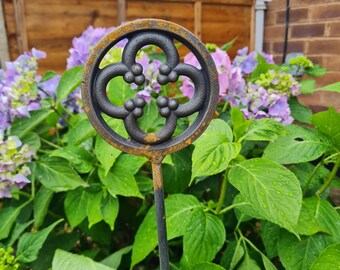 Gothic Ring Plant Support Stakes: Rustic Metal Garden Art - Set of 3