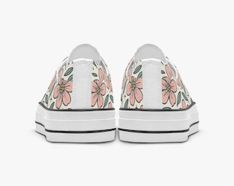 rigapparel 627. Zapatillas bajas de lona con suela blanca.