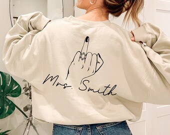 Mrs Sweatshirt, Personalized Gift For Bride Sweater Fiancee Sweatshirt Engagement Gift Bride Sweatshirt Bridal Shower Gift Bachelorette Gift