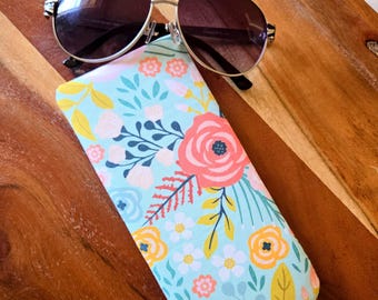 Eyeglass Sleeve Case: Spring Floral Padded Sunglass Pouch