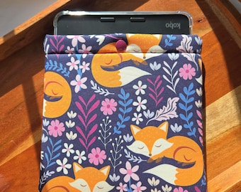 Purple Sleepy Fox Kobo Sleeve: Floral Padded E-reader Pouch